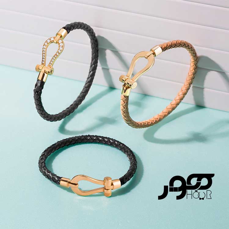 دستبند چرم زنانه با پلاک طلا طرح فرد کد AXB986