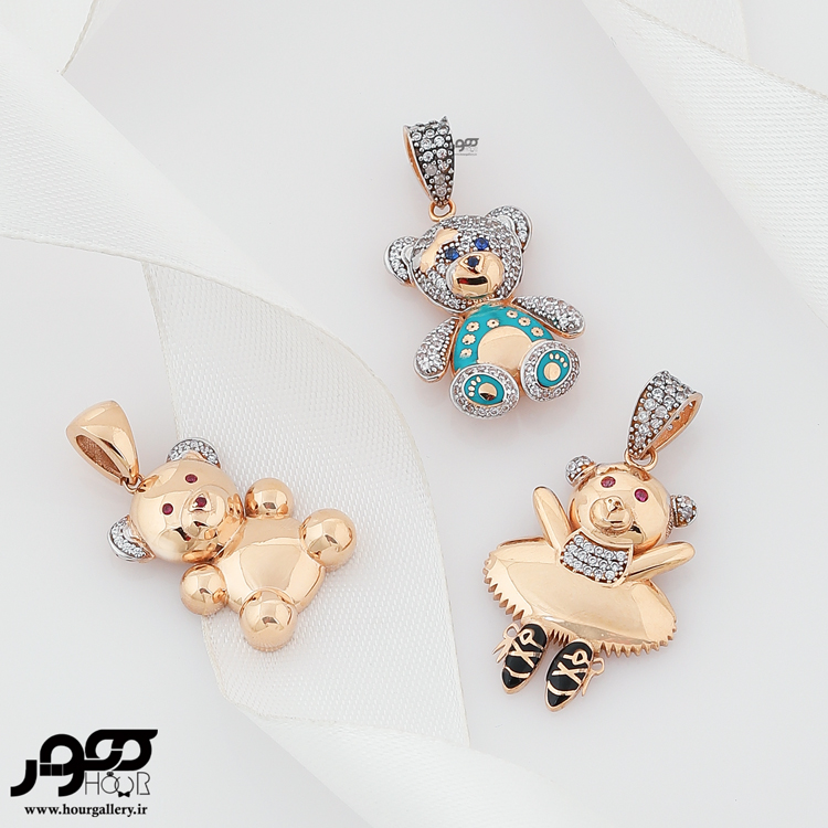 آویز طلا زنانه طرح تدی پسرکد HCP111